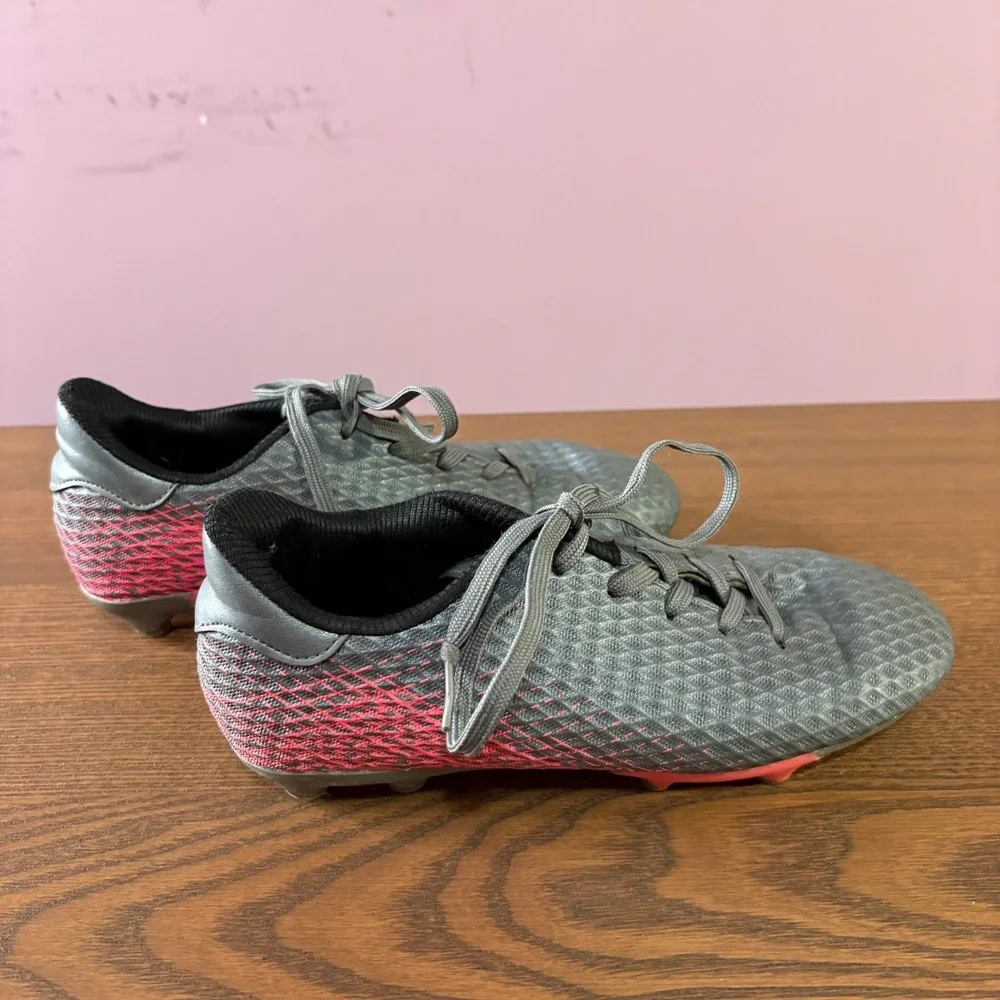 Girls Soccer Cleats Kids‎ Size 3 Grey Pink Good FG AG Athletic Shoes